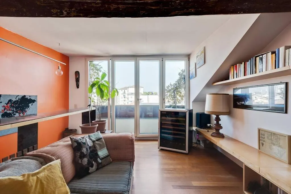 Easylife - Attico Duplex Chinatown Apartment Milan Italy